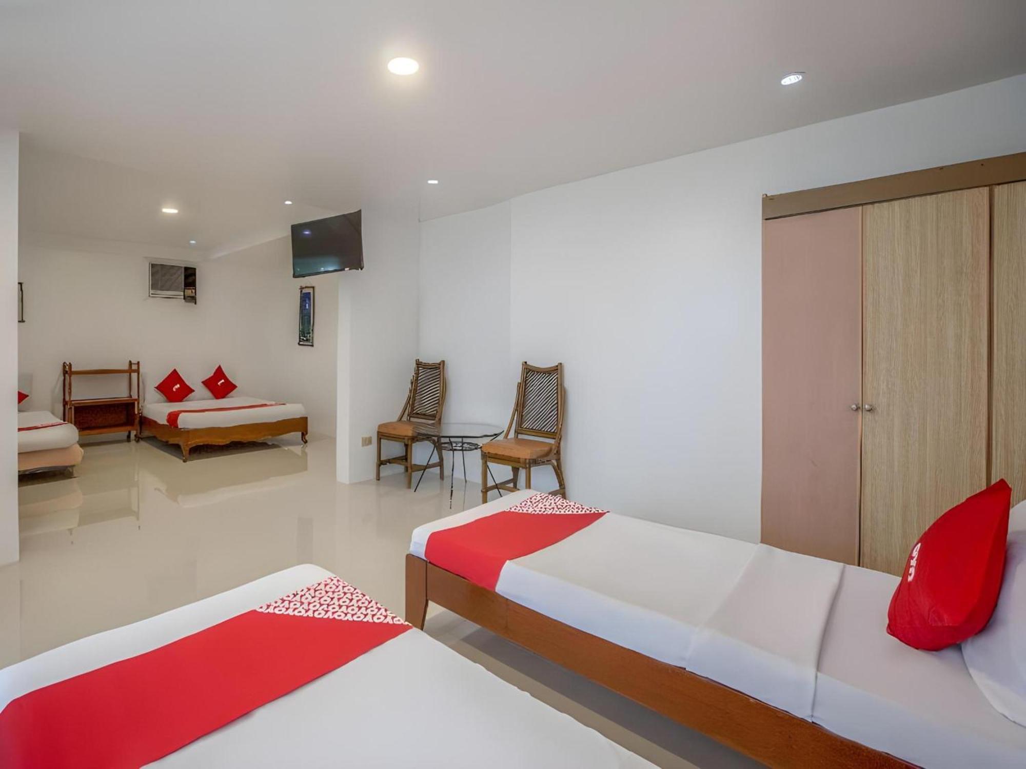 אנטיפולו Oyo 588 Sunrock Resort מראה חיצוני תמונה