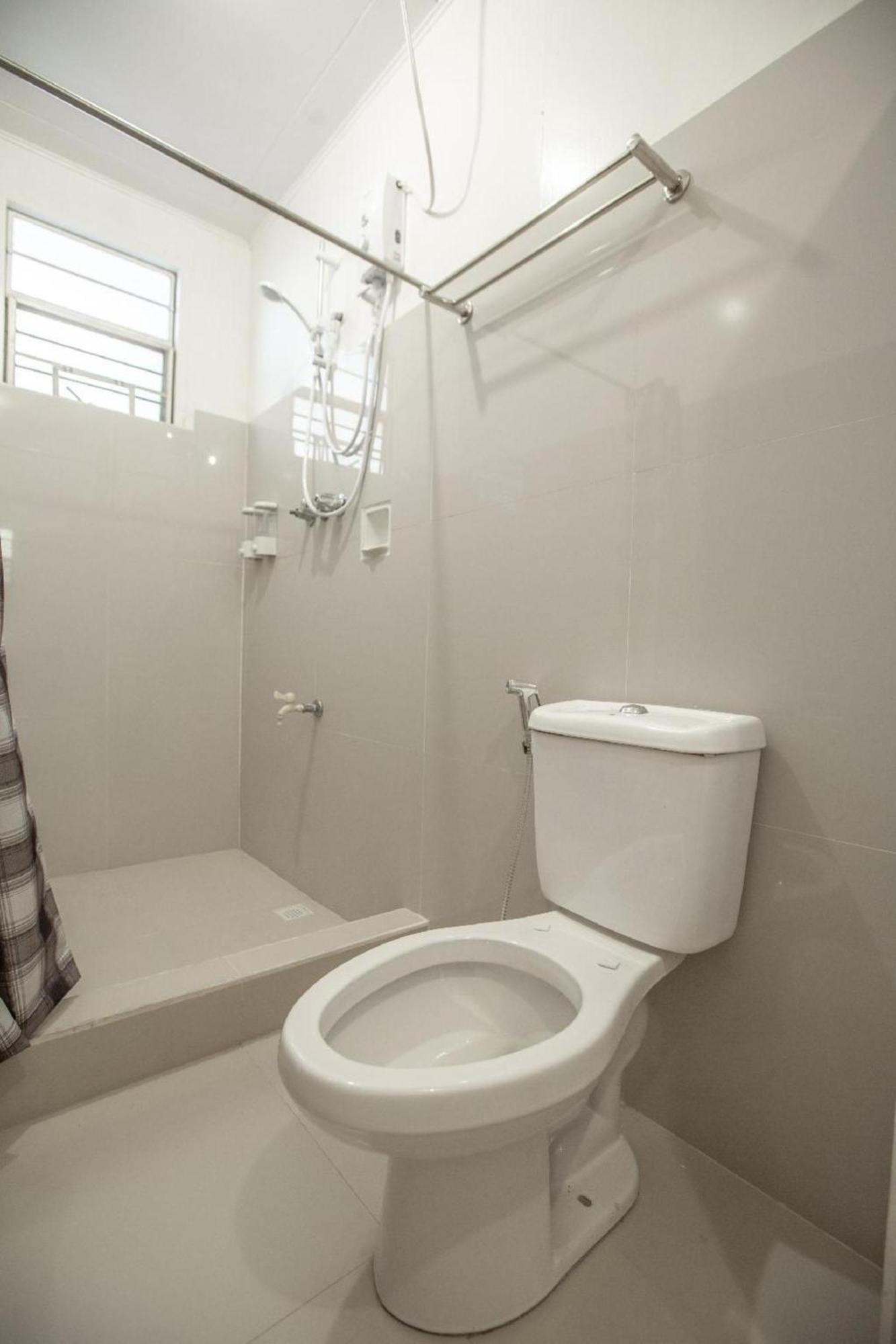 אנטיפולו Oyo 588 Sunrock Resort מראה חיצוני תמונה