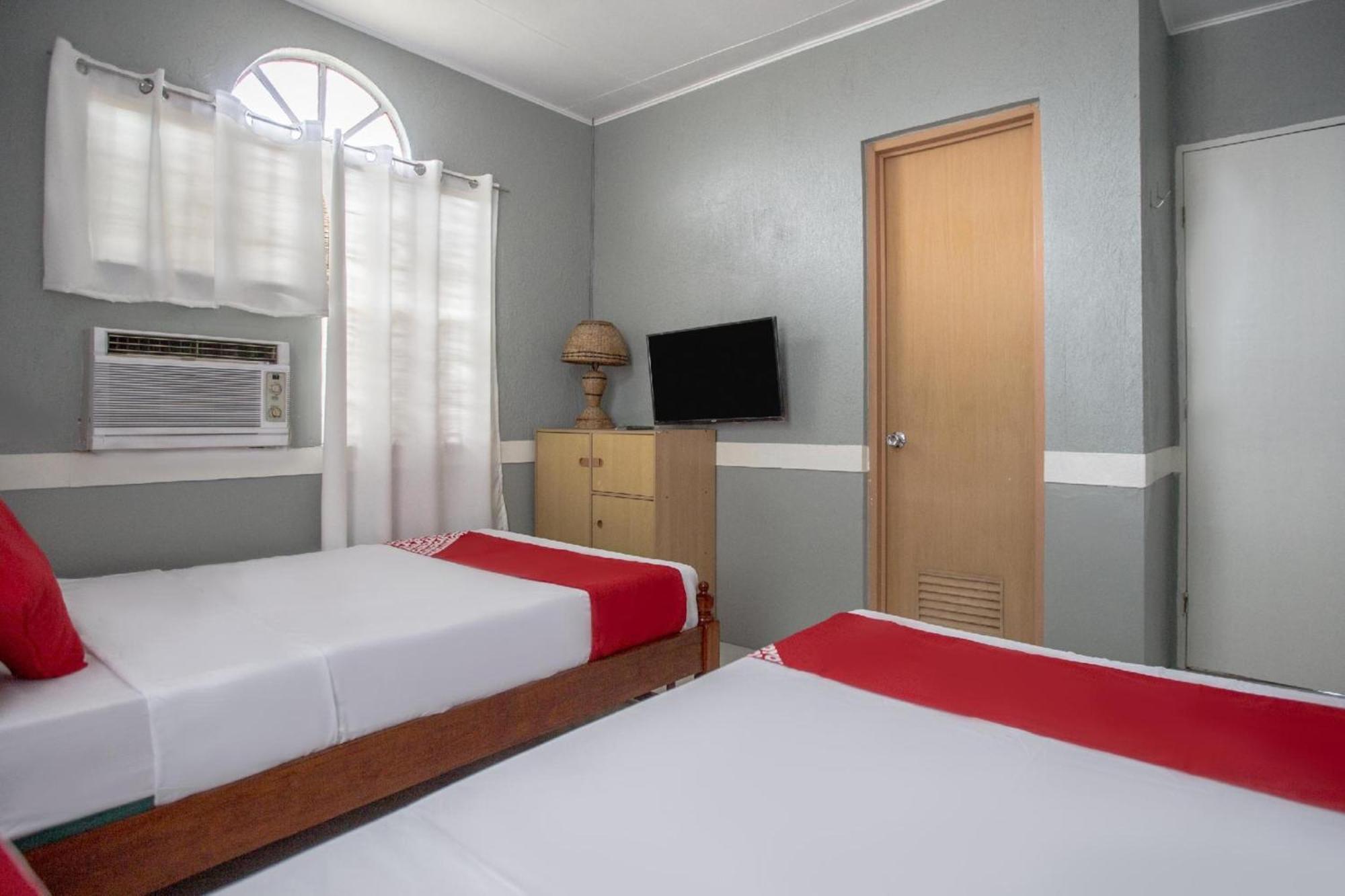 אנטיפולו Oyo 588 Sunrock Resort מראה חיצוני תמונה